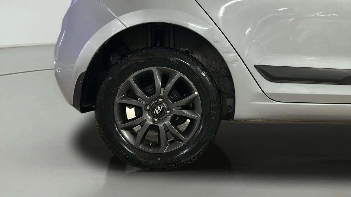 2019 Hyundai Elite i20 SPORTZ PLUS 1.2, Petrol, Manual, 22,654 km, Right Rear Wheel