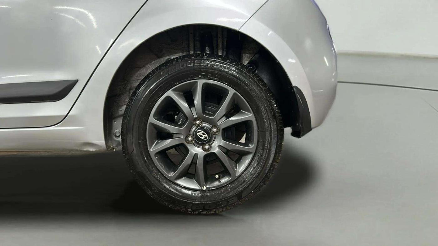 2019 Hyundai Elite i20 SPORTZ PLUS 1.2, Petrol, Manual, 22,654 km, Left Rear Wheel