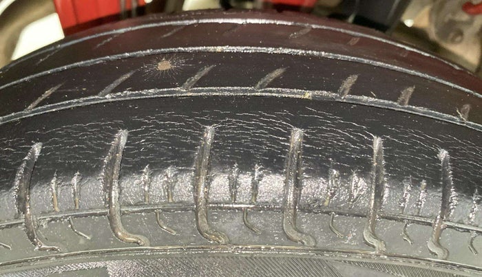 2018 Maruti Alto 800 LXI, Petrol, Manual, 47,593 km, Right Rear Tyre Tread