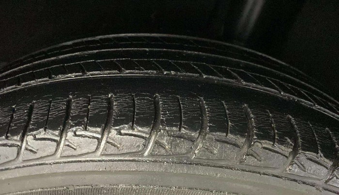 2018 Maruti Baleno DELTA PETROL 1.2, Petrol, Manual, 95,341 km, Left Rear Tyre Tread