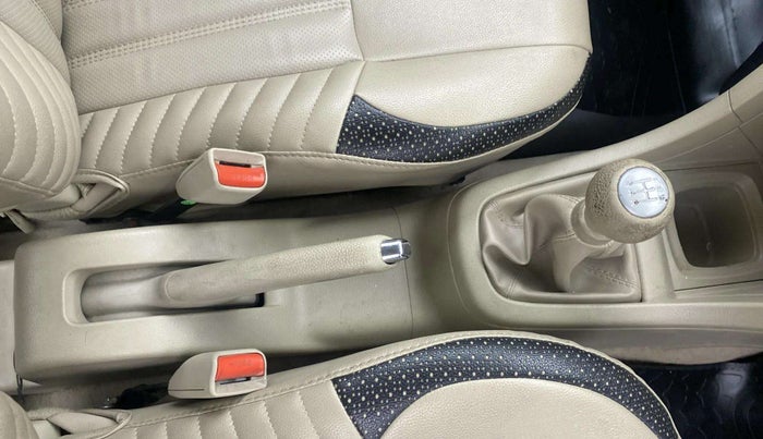 2017 Maruti Swift Dzire ZXI, Petrol, Manual, 40,705 km, Gear Lever