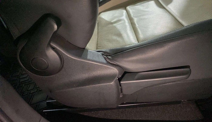 2022 Skoda SLAVIA STYLE 1.5L TSI DSG, Petrol, Automatic, 25,775 km, Driver Side Adjustment Panel