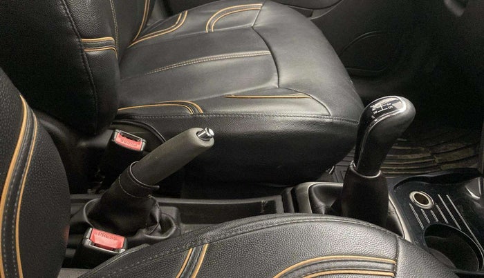 2015 Tata Bolt XT REVOTRON, Petrol, Manual, 99,792 km, Gear Lever
