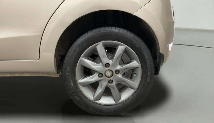 2015 Tata Bolt XT REVOTRON, Petrol, Manual, 99,792 km, Left Rear Wheel