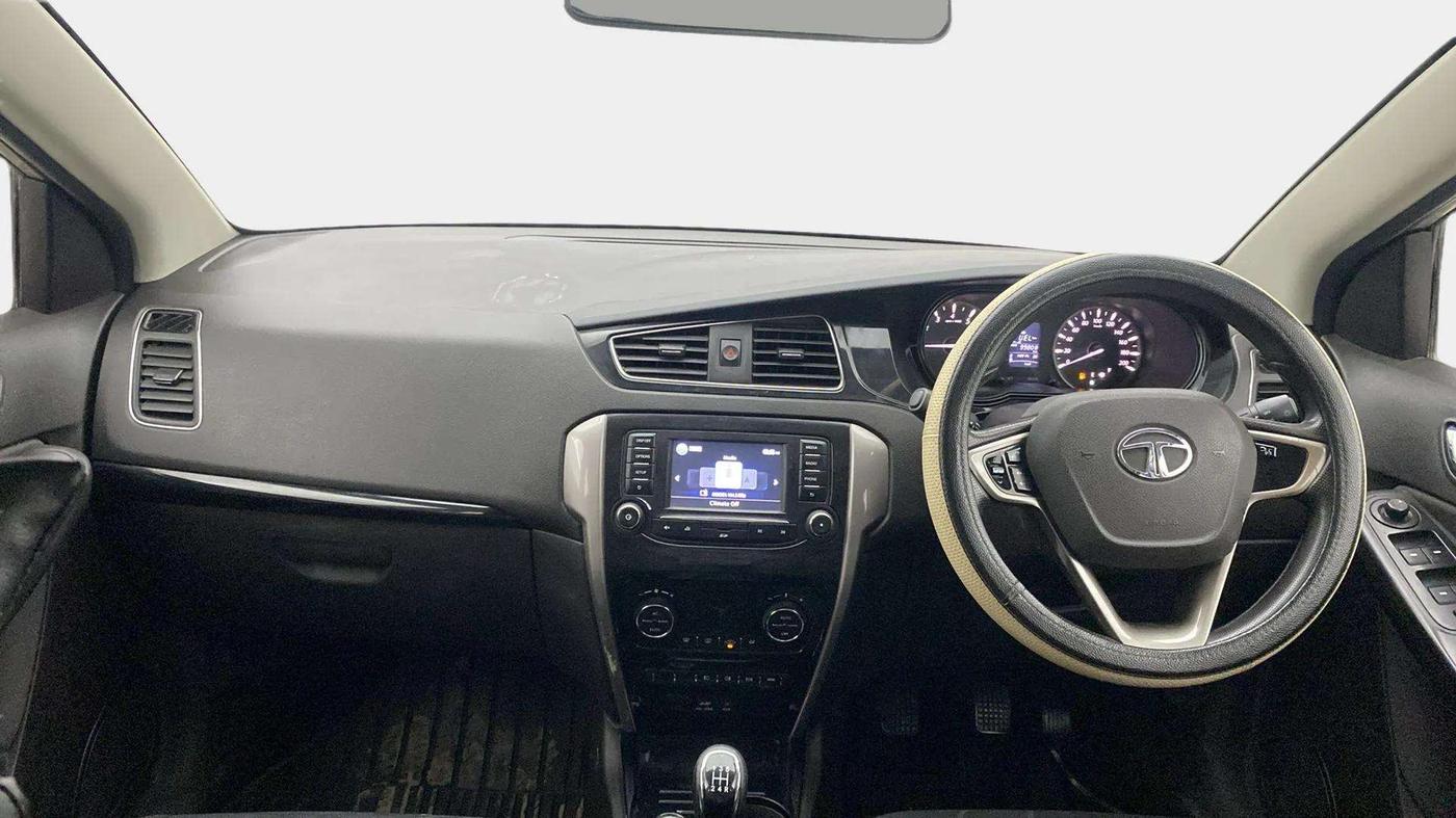 2015 Tata Bolt XT REVOTRON, Petrol, Manual, 99,792 km, Dashboard