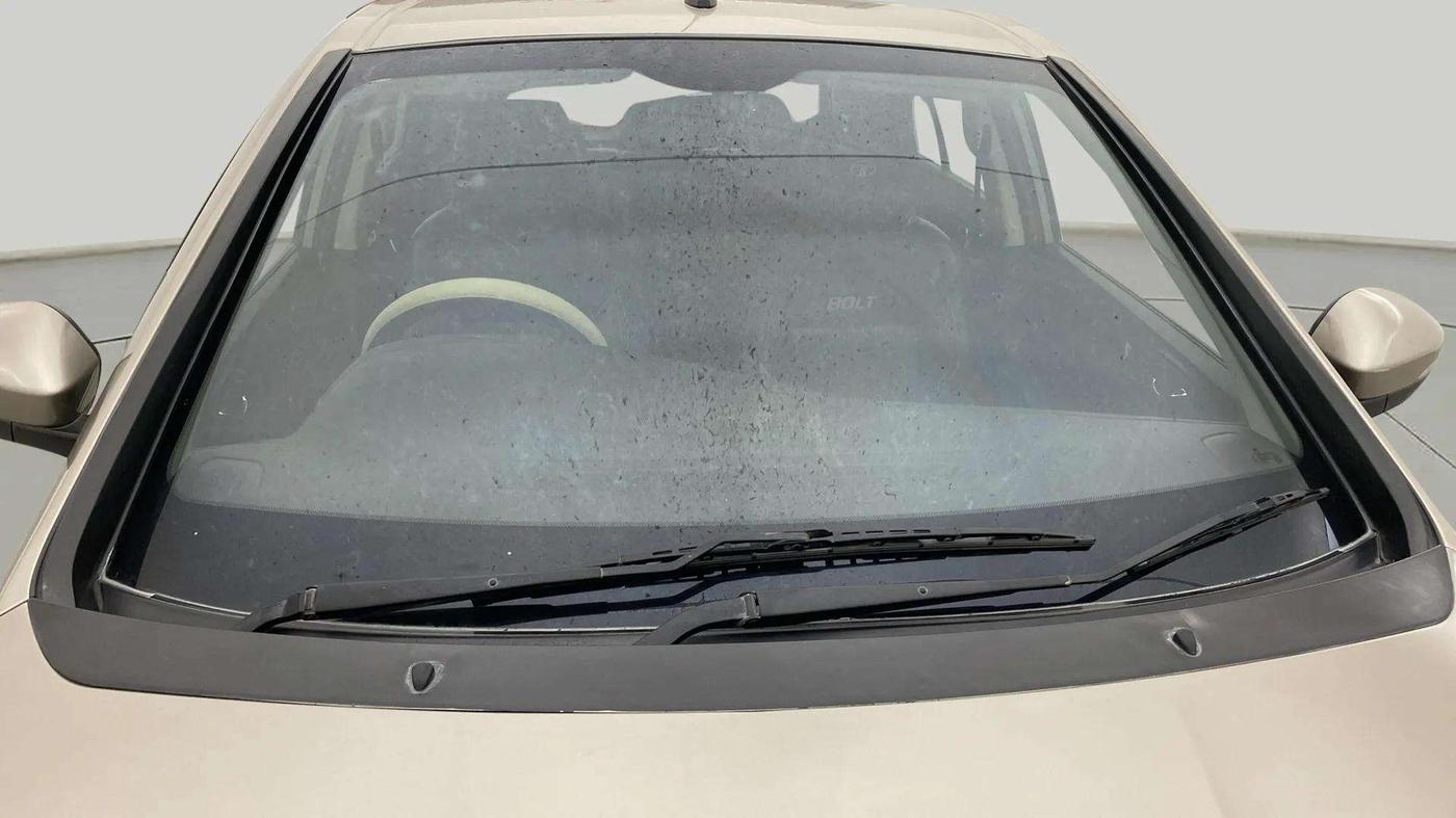 2015 Tata Bolt XT REVOTRON, Petrol, Manual, 99,792 km, Front Windshield