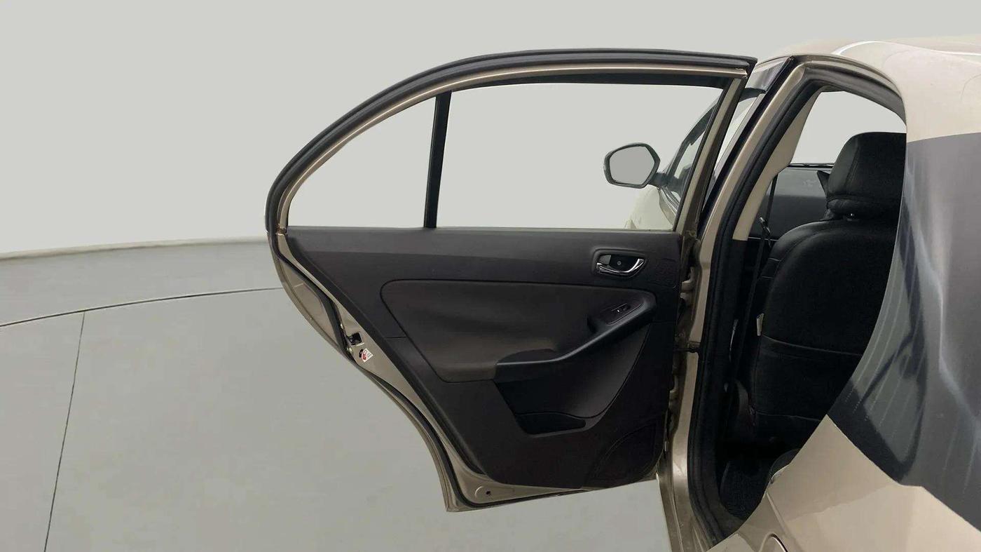 2015 Tata Bolt XT REVOTRON, Petrol, Manual, 99,792 km, LHS Rear Door