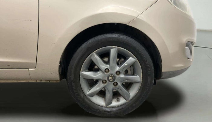 2015 Tata Bolt XT REVOTRON, Petrol, Manual, 99,792 km, Right Front Wheel