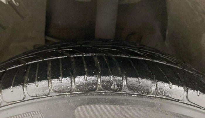 2015 Tata Bolt XT REVOTRON, Petrol, Manual, 99,792 km, Left Front Tyre Tread