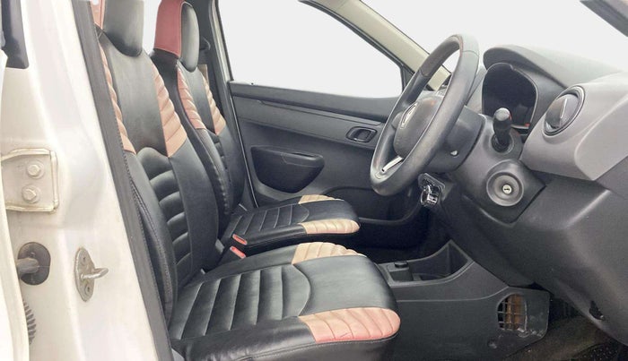 2017 Renault Kwid RXT 1.0 AMT, Petrol, Automatic, 21,595 km, Right Side Front Door Cabin