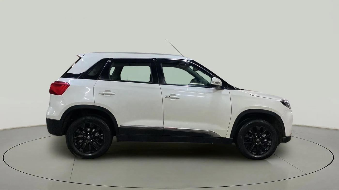2020 Maruti Vitara Brezza ZXI AT SHVS, Petrol, Automatic, 52,161 km, Right Side View