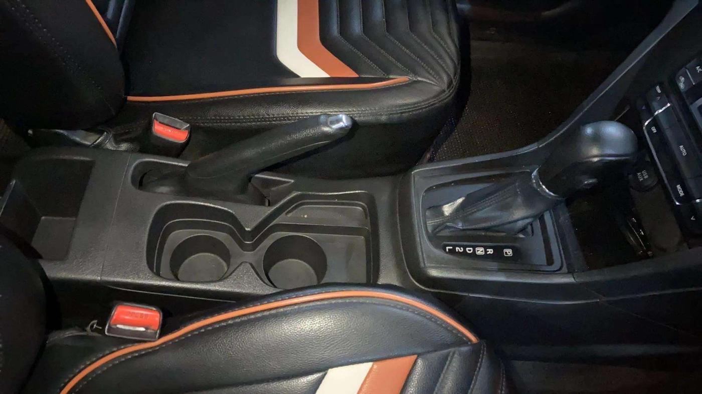 2020 Maruti Vitara Brezza ZXI AT SHVS, Petrol, Automatic, 52,161 km, Gear Lever