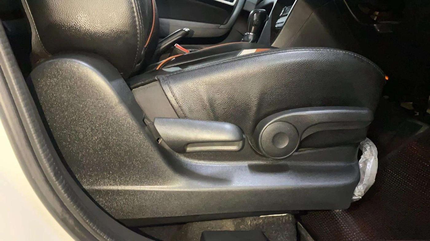 2020 Maruti Vitara Brezza ZXI AT SHVS, Petrol, Automatic, 52,161 km, Driver Side Adjustment Panel
