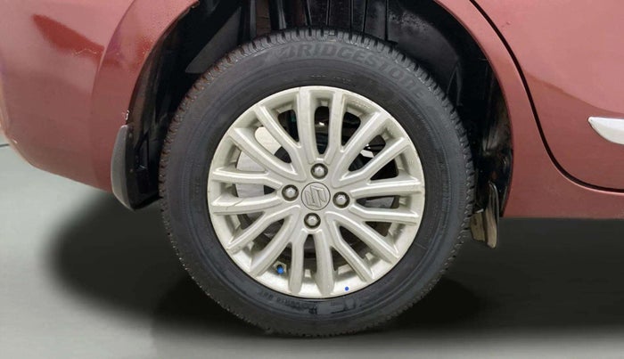2019 Maruti Dzire ZDI, Diesel, Manual, 51,237 km, Right Rear Wheel