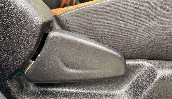2020 Renault Kwid CLIMBER 1.0 (O), Petrol, Manual, 32,641 km, Driver Side Adjustment Panel