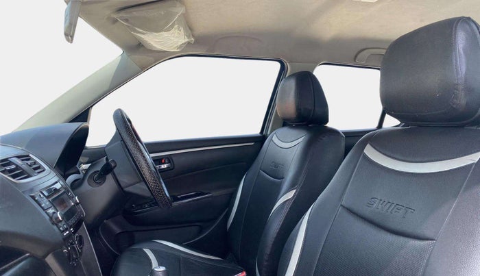2015 Maruti Swift VXI, Petrol, Manual, 31,418 km, Right Side Front Door Cabin