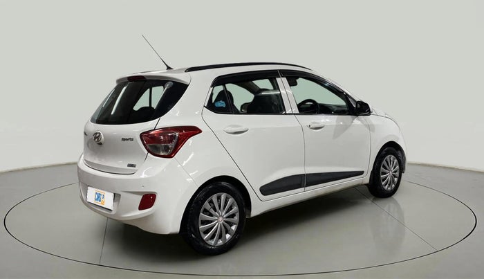 2016 Hyundai Grand i10 SPORTZ 1.2 KAPPA VTVT, CNG, Manual, 74,783 km, Right Back Diagonal