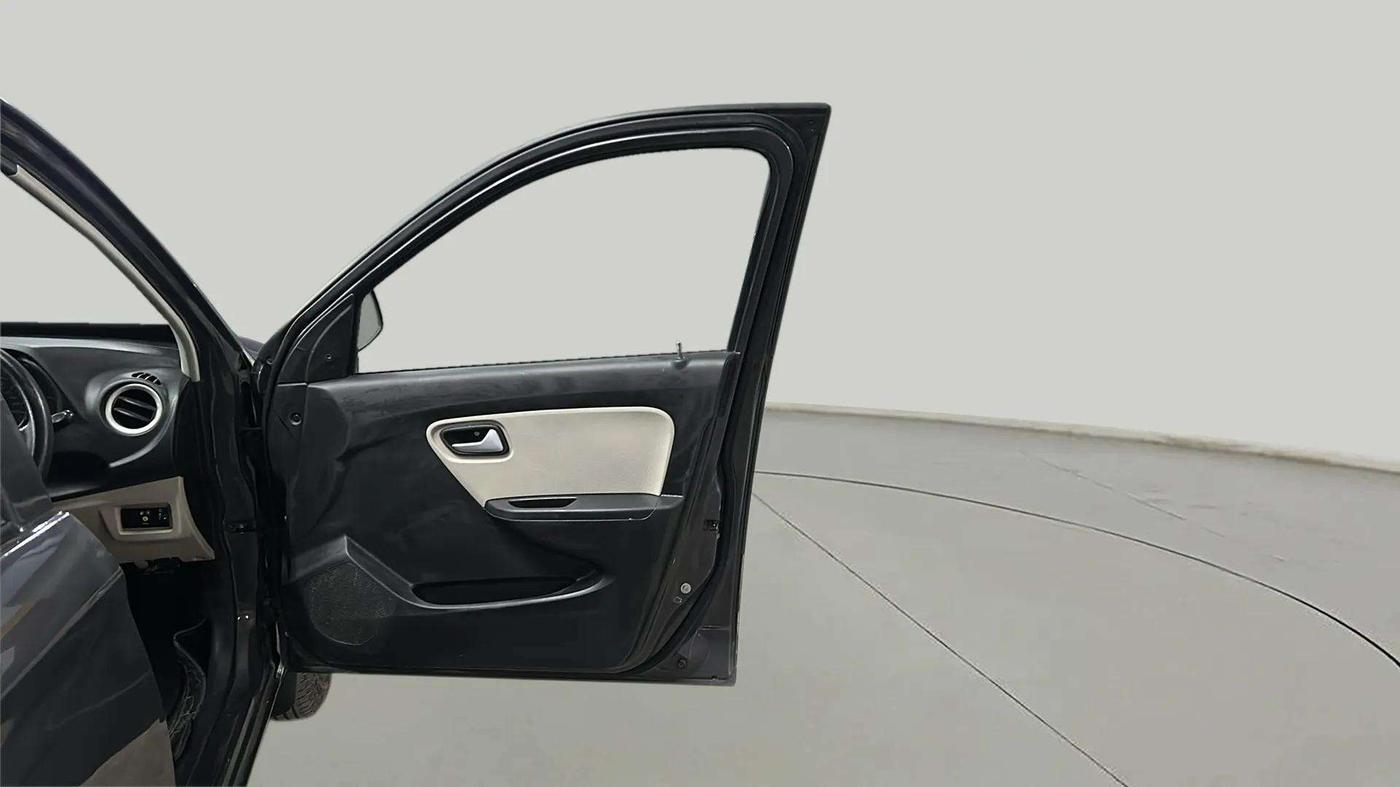 2022 Maruti Alto LXI OPT CNG, CNG, Manual, 41,365 km, RHS Front Door