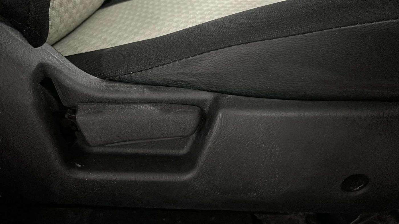 2022 Maruti Alto LXI OPT CNG, CNG, Manual, 41,365 km, Driver Side Adjustment Panel