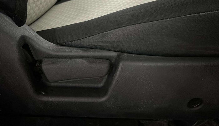 2022 Maruti Alto LXI OPT CNG, CNG, Manual, 41,365 km, Driver Side Adjustment Panel