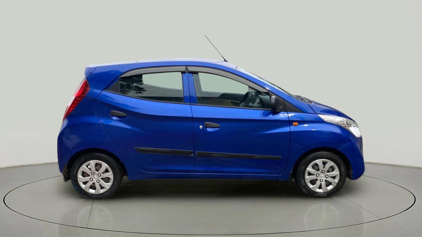 2016 Hyundai Eon MAGNA +, Petrol, Manual, 42,534 km, Right Side View