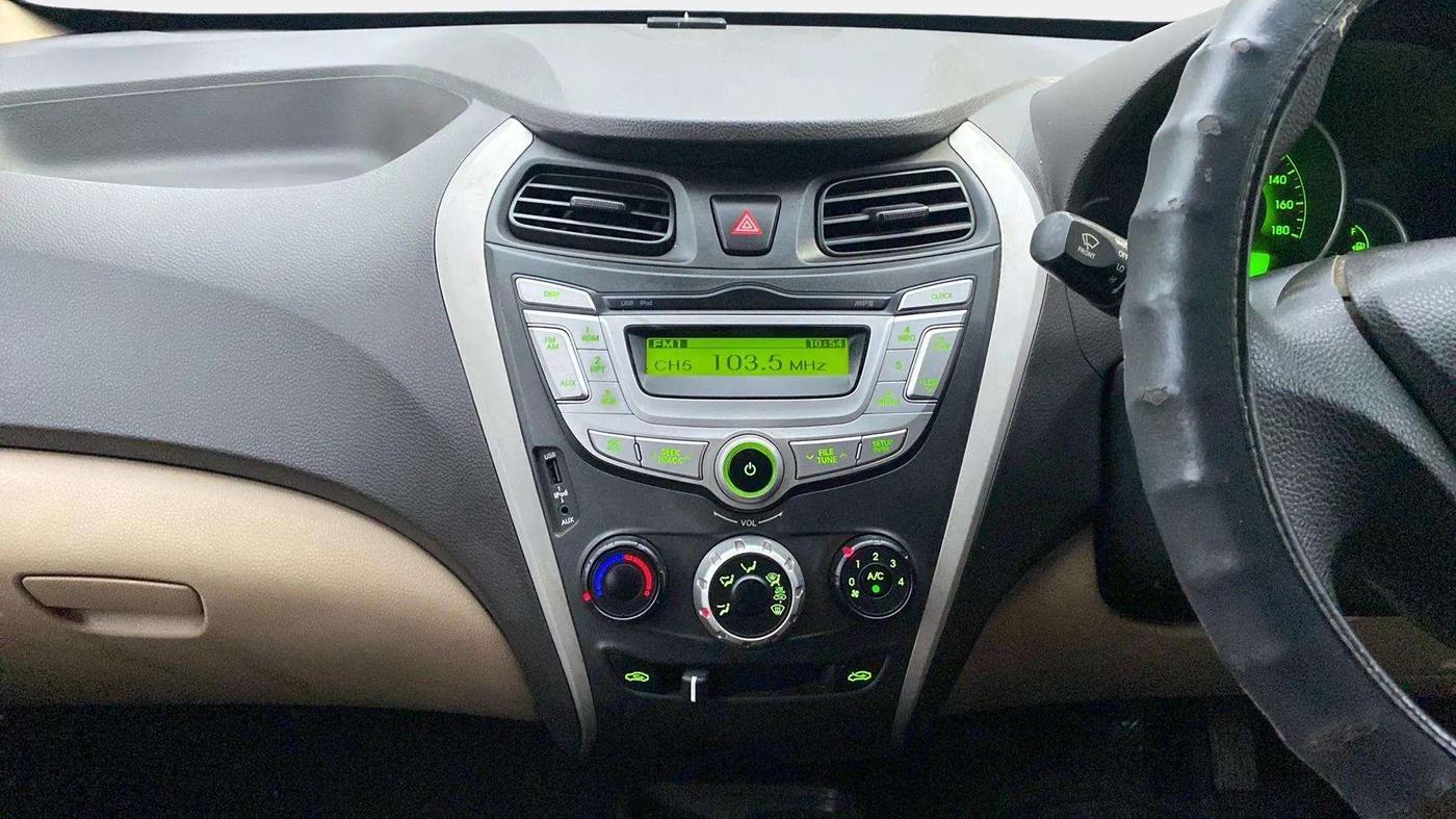 2016 Hyundai Eon MAGNA +, Petrol, Manual, 42,534 km, Air Conditioner