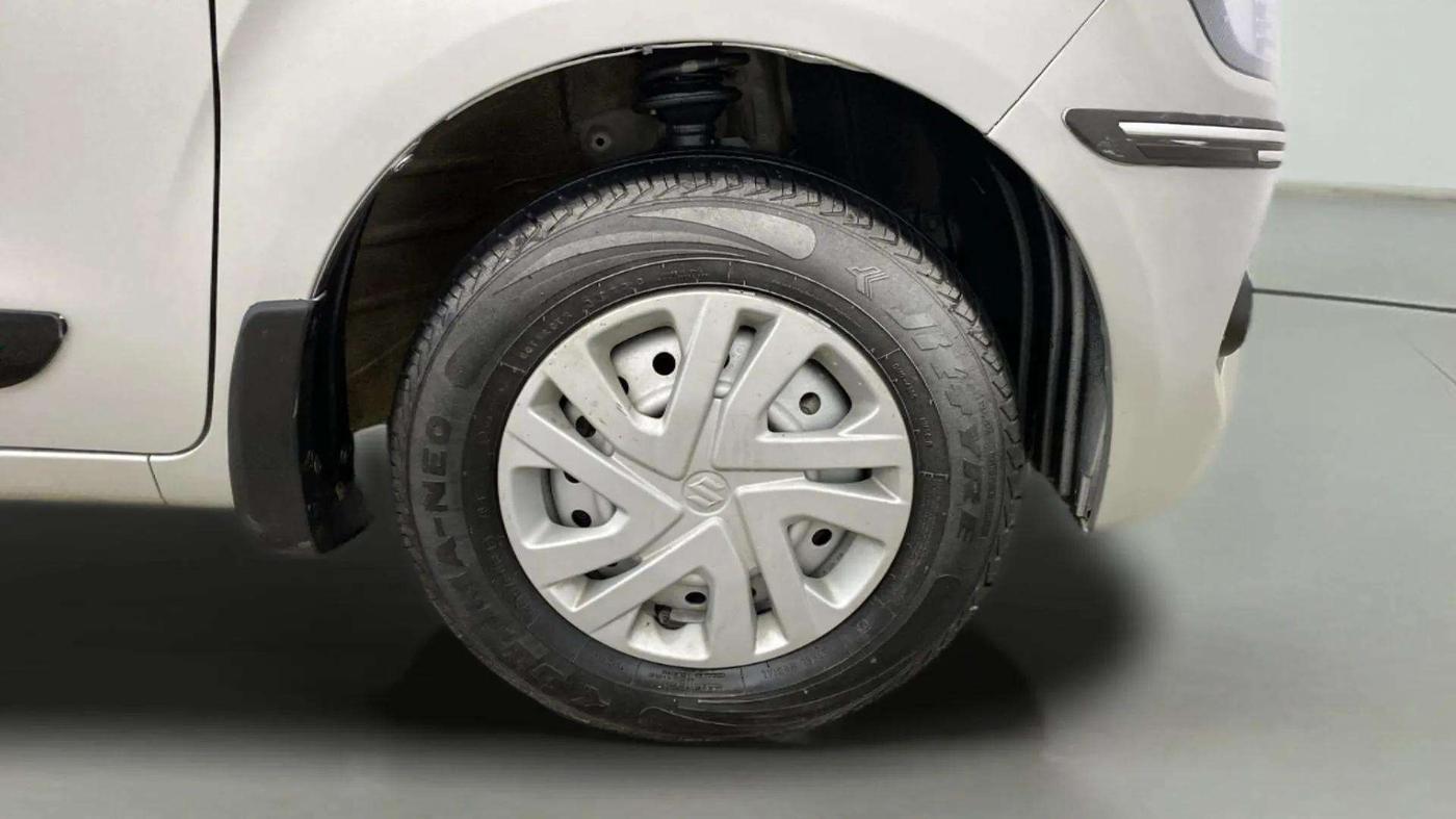 2023 Maruti New Wagon-R LXI CNG 1.0, CNG, Manual, 21,219 km, Right Front Wheel