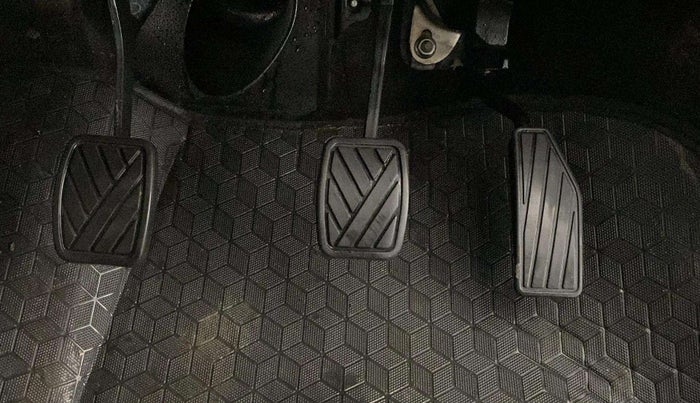 2023 Maruti New Wagon-R LXI CNG 1.0, CNG, Manual, 21,219 km, Pedals