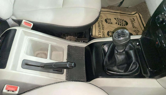 2021 Mahindra Scorpio S5, Diesel, Manual, 96,500 km, Gear Lever