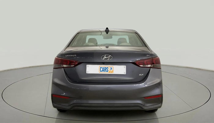 2018 Hyundai Verna 1.6 VTVT SX, Petrol, Manual, 64,160 km, Back/Rear