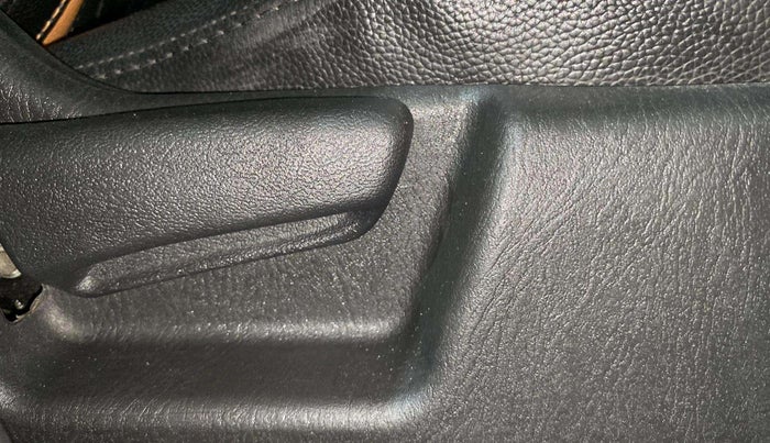 2020 Maruti Alto VXI, Petrol, Manual, 52,269 km, Driver Side Adjustment Panel