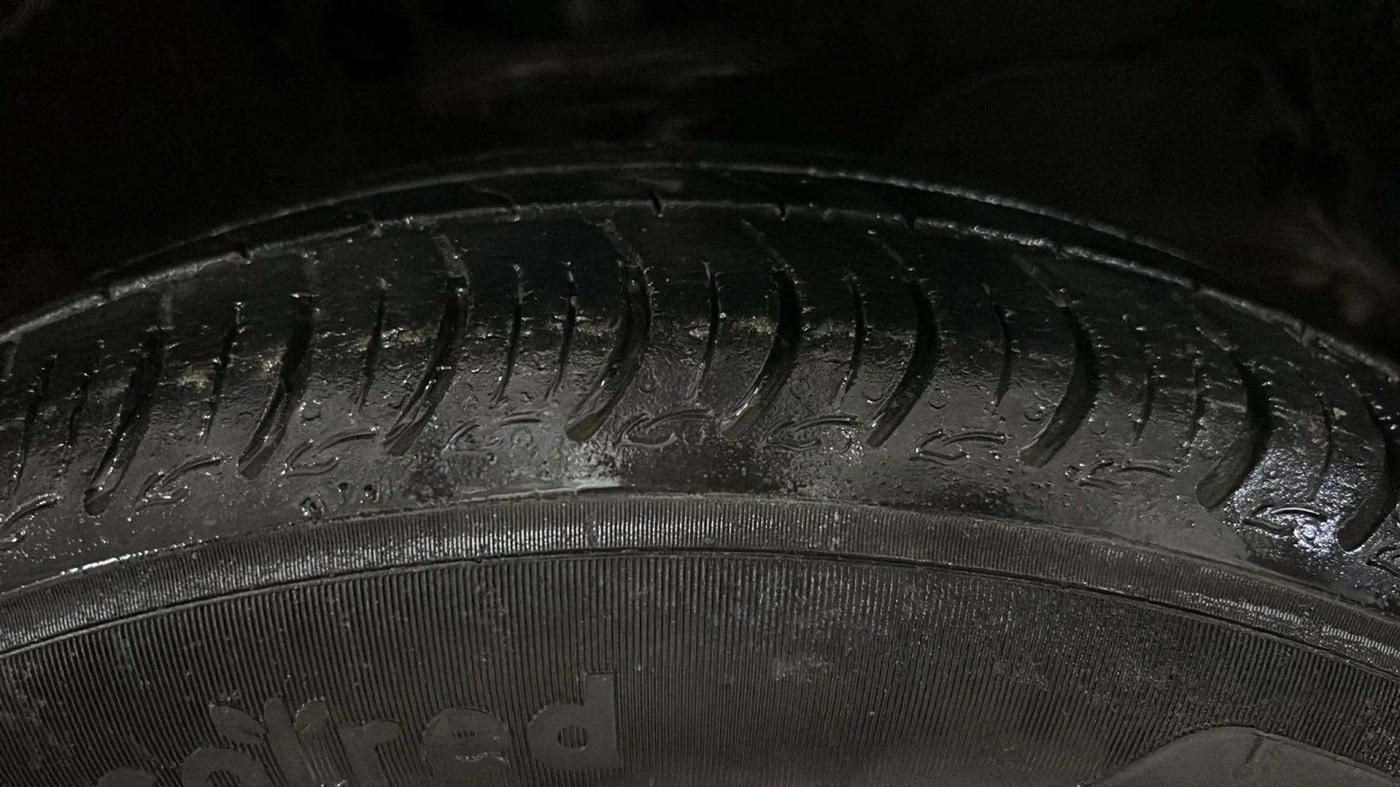 2019 Maruti S PRESSO VXI AMT, Petrol, Automatic, 27,859 km, Right Rear Tyre Tread