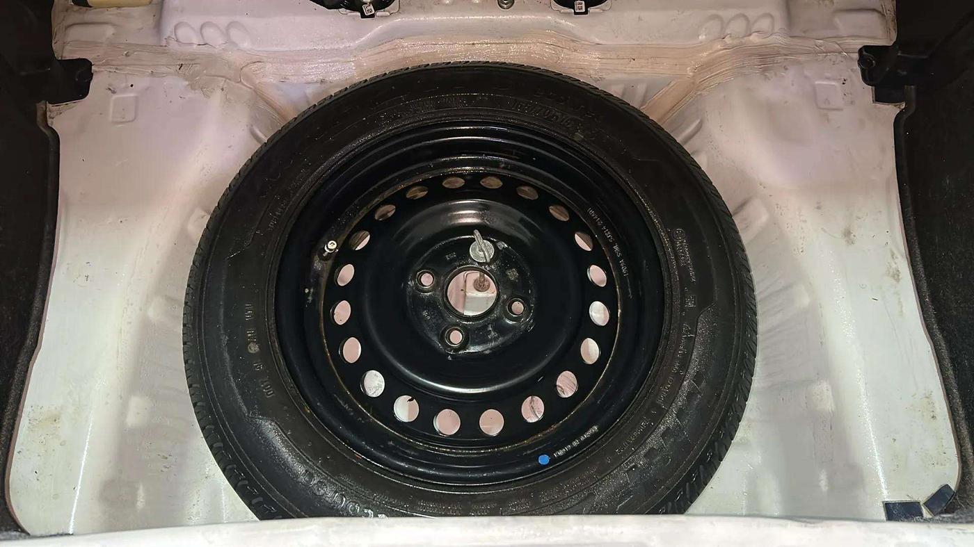 2019 Maruti S PRESSO VXI AMT, Petrol, Automatic, 27,859 km, Spare Tyre