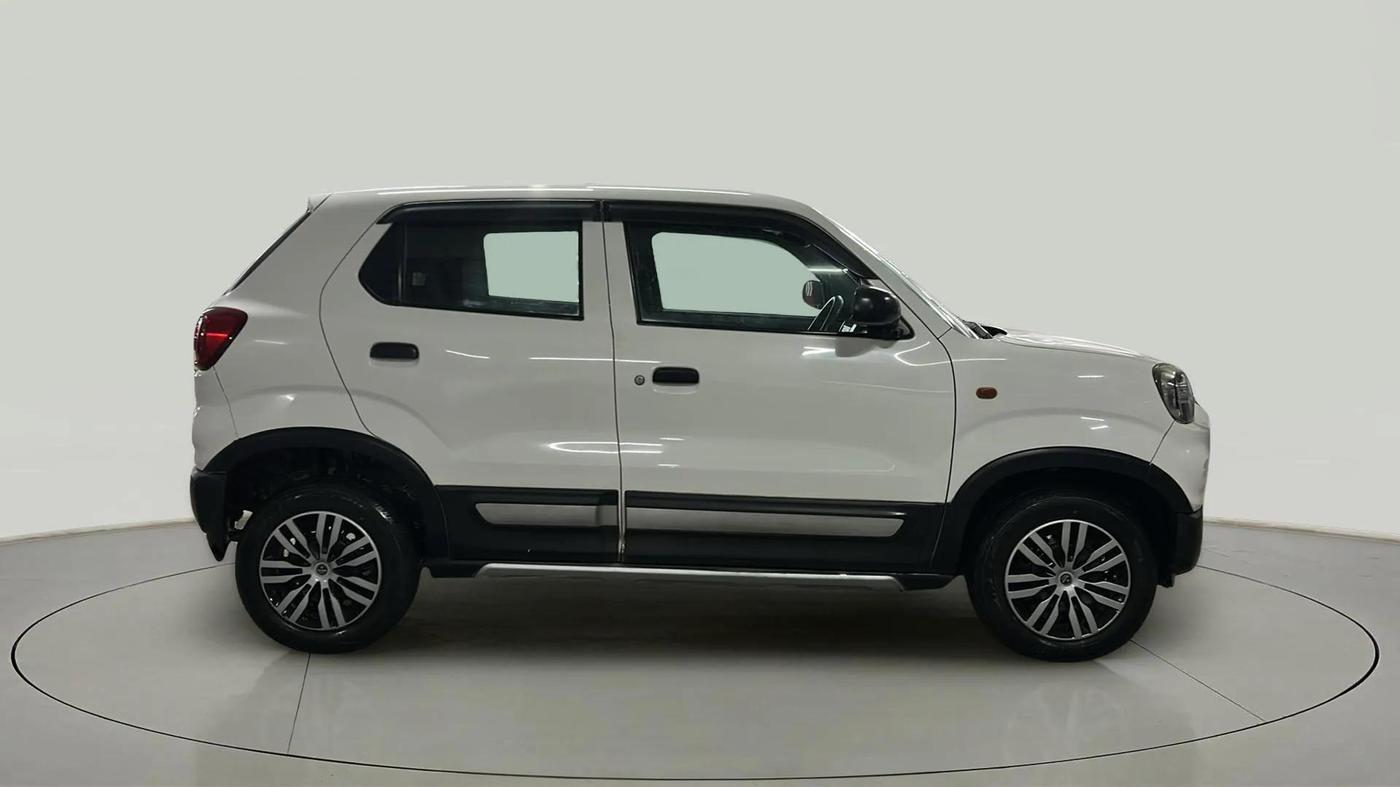 2019 Maruti S PRESSO VXI AMT, Petrol, Automatic, 27,859 km, Right Side View