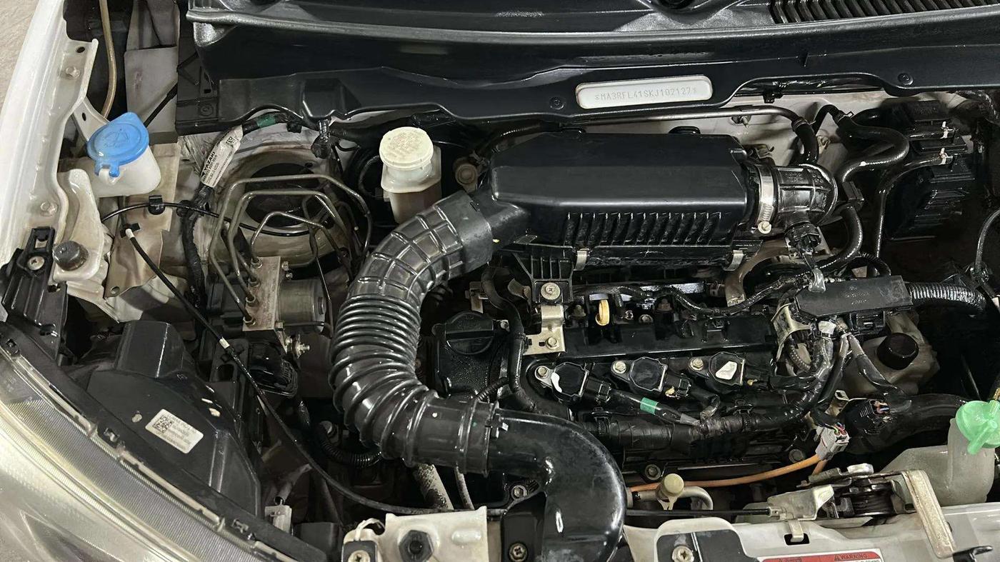 2019 Maruti S PRESSO VXI AMT, Petrol, Automatic, 27,859 km, Engine View - Right