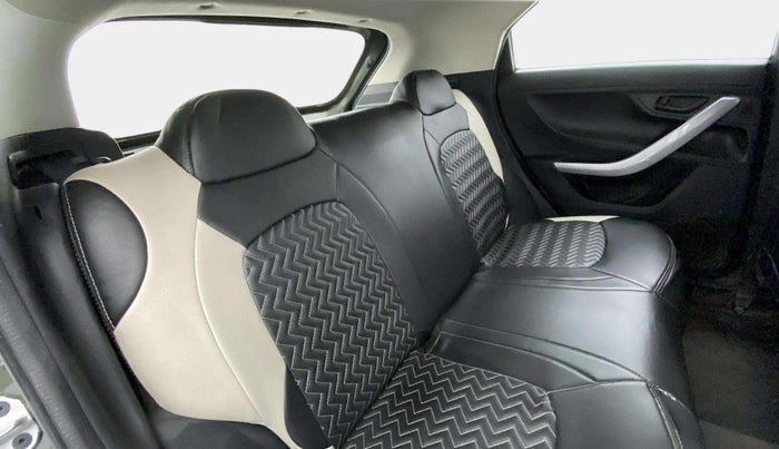 2022 Tata NEXON XMA SUNROOF DIESEL, Diesel, Automatic, 58,919 km, Right Side Rear Door Cabin