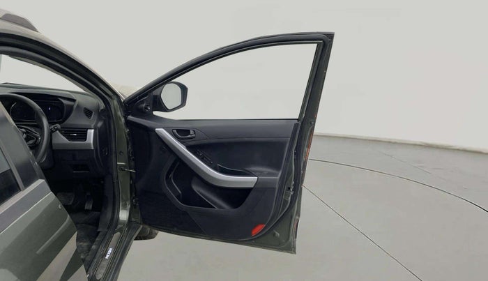 2022 Tata NEXON XMA SUNROOF DIESEL, Diesel, Automatic, 58,919 km, RHS Front Door
