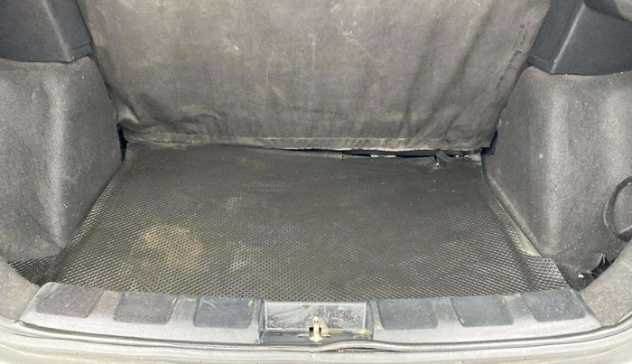 2022 Tata NEXON XMA SUNROOF DIESEL, Diesel, Automatic, 58,919 km, Boot Inside