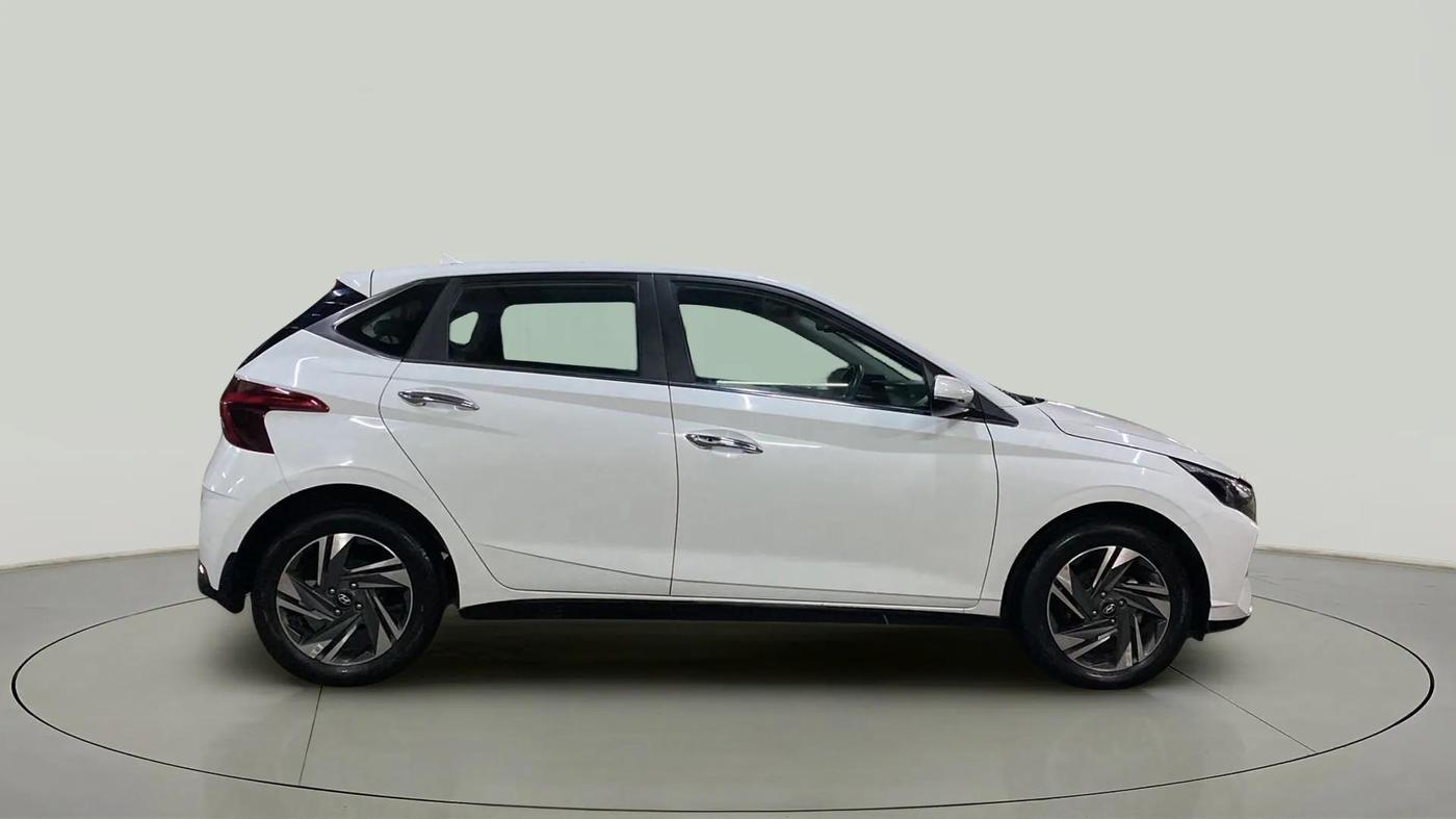 2022 Hyundai NEW I20 ASTA (O) 1.5 CRDI MT, Diesel, Manual, 38,048 km, Right Side View