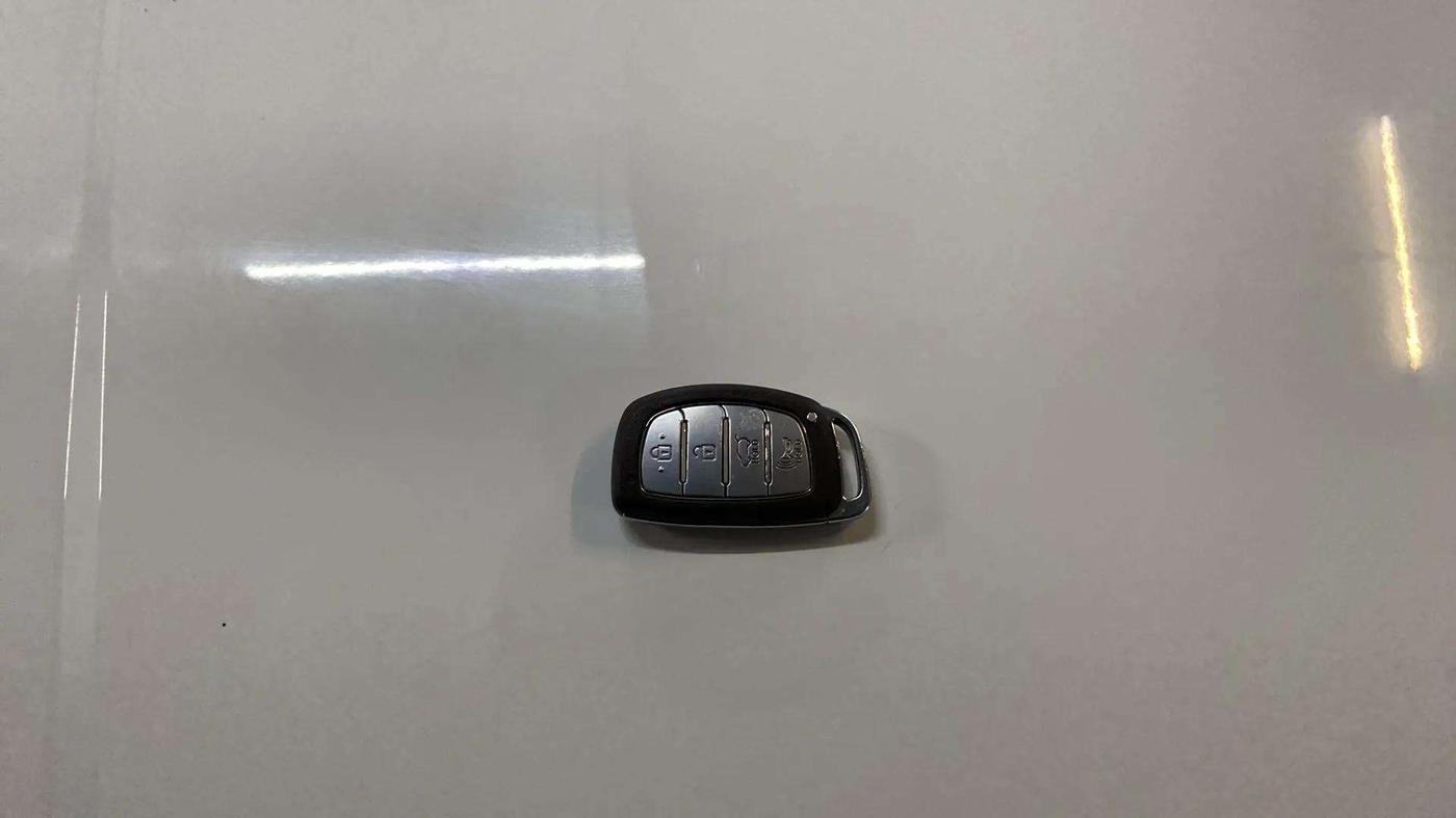 2022 Hyundai NEW I20 ASTA (O) 1.5 CRDI MT, Diesel, Manual, 38,048 km, Key Close Up