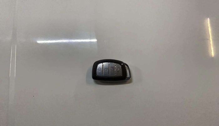 2022 Hyundai NEW I20 ASTA (O) 1.5 CRDI MT, Diesel, Manual, 38,002 km, Key Close Up