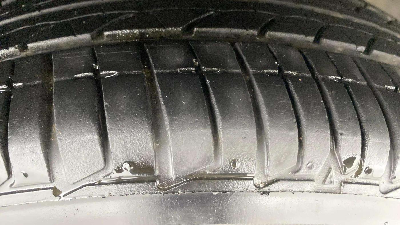 2023 Tata TIGOR XZA PLUS LEATHERETTE, Petrol, Automatic, 18,352 km, Right Rear Tyre Tread