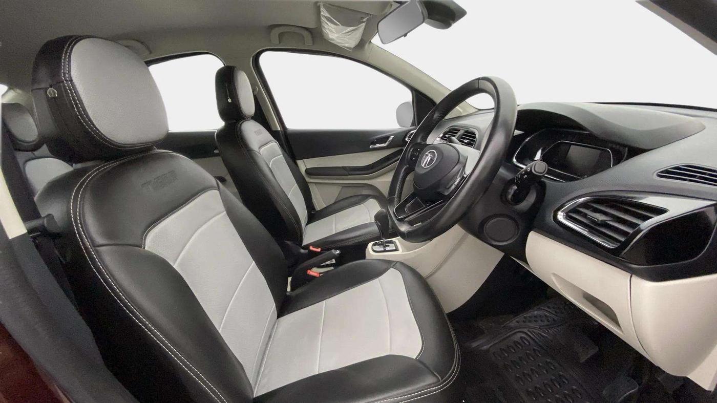 2023 Tata TIGOR XZA PLUS LEATHERETTE, Petrol, Automatic, 18,352 km, Right Side Front Door Cabin