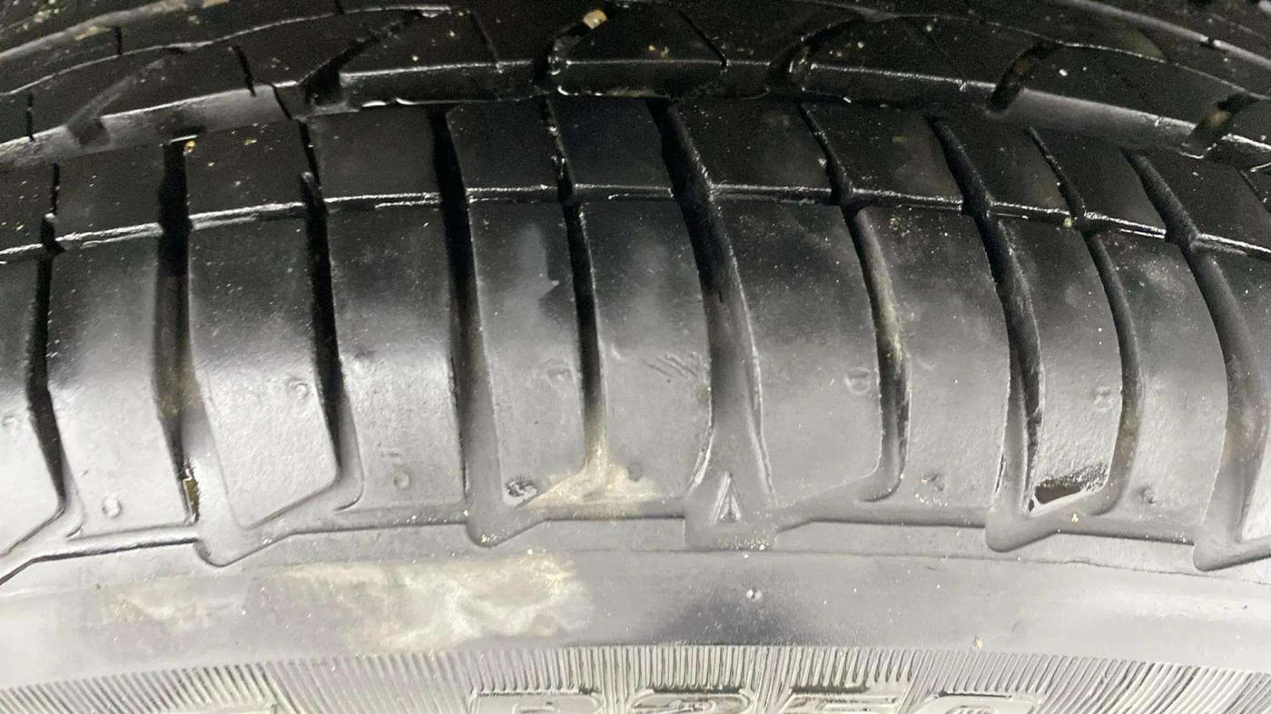 2023 Tata TIGOR XZA PLUS LEATHERETTE, Petrol, Automatic, 18,352 km, Left Rear Tyre Tread