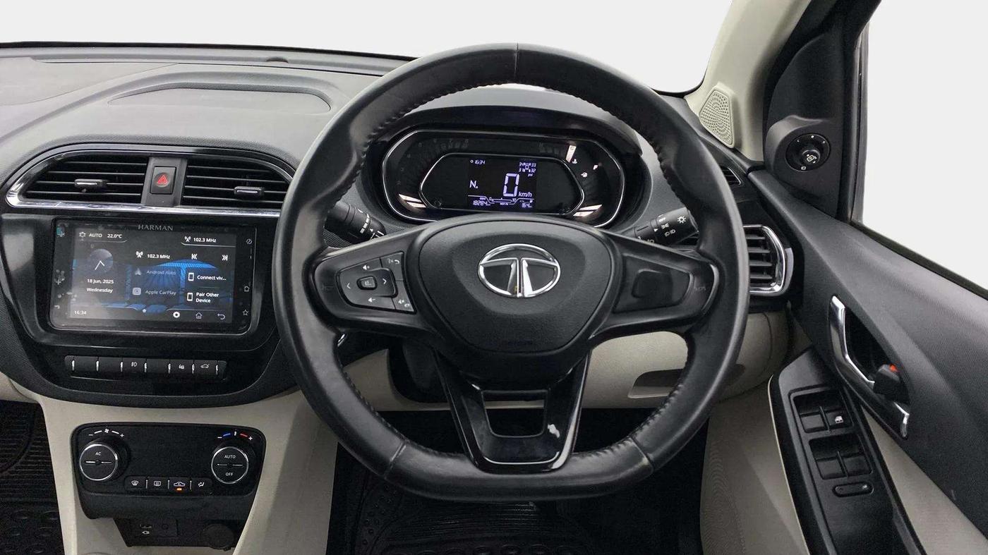 2023 Tata TIGOR XZA PLUS LEATHERETTE, Petrol, Automatic, 18,352 km, Steering Wheel Close Up