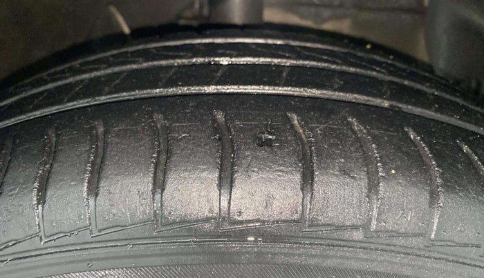 2019 Hyundai GRAND I10 NIOS SPORTZ AMT 1.2 KAPPA VTVT, Petrol, Automatic, 53,094 km, Right Front Tyre Tread