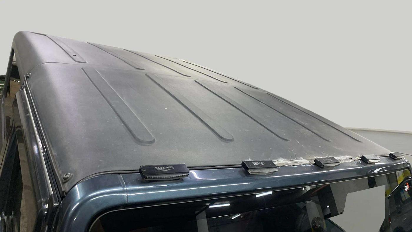 2023 Mahindra Thar LX P 2WD AT HT, Petrol, Automatic, 49,388 km, Roof