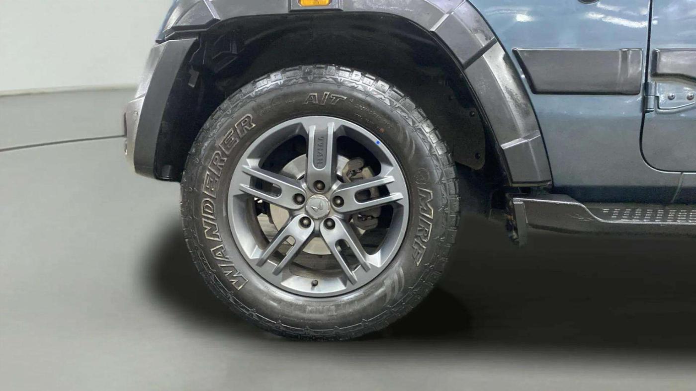 2023 Mahindra Thar LX P 2WD AT HT, Petrol, Automatic, 49,388 km, Left Front Wheel