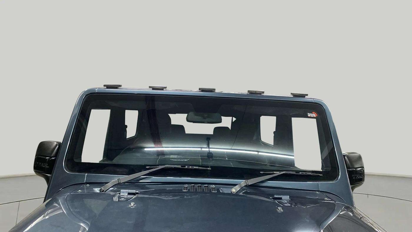 2023 Mahindra Thar LX P 2WD AT HT, Petrol, Automatic, 49,388 km, Front Windshield