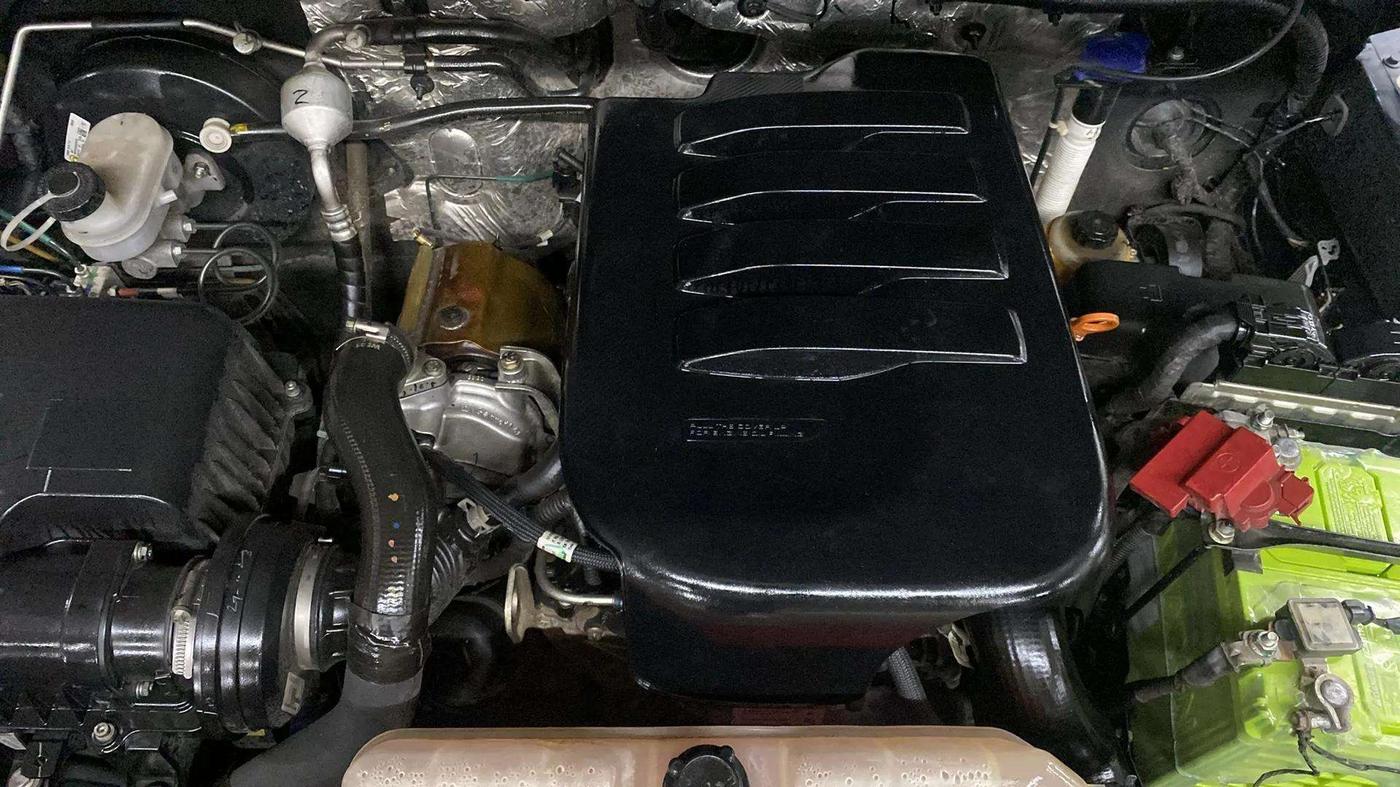 2023 Mahindra Thar LX P 2WD AT HT, Petrol, Automatic, 49,388 km, Engine View